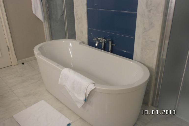 4c7c5f099d9f5db14e47bafbbc2860bf.jpg