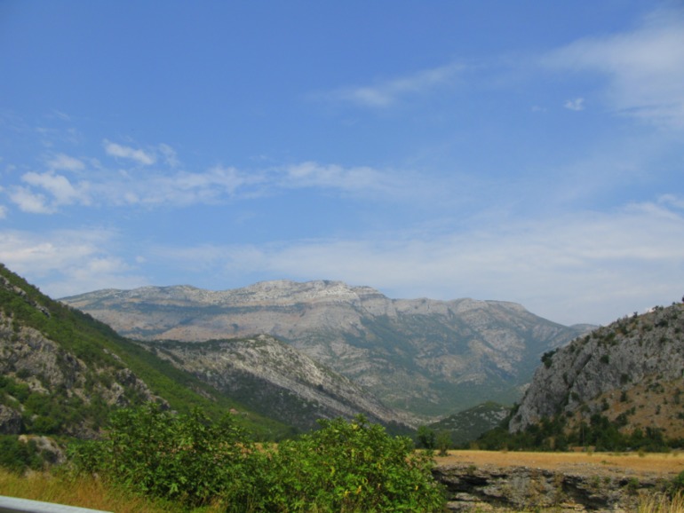 945af688586a448988ff1d66ca3b001a.jpg