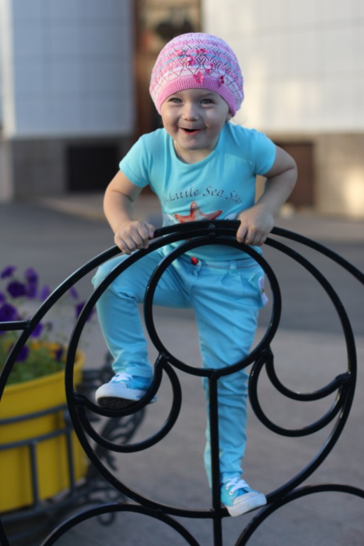 eb89ee860a7b4496e90d222bf4e0a060.jpg