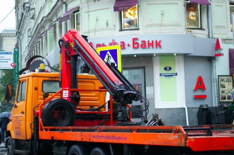 Москва из окна автомобиля.