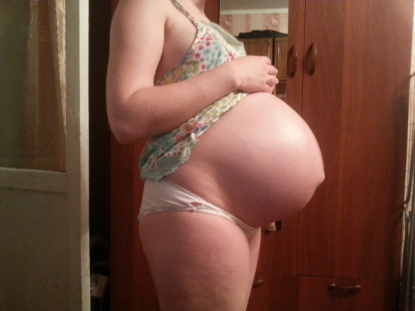 Живот на 38 неделе беременности. Живот на 39 неделе беременности. Беременный живот 38 недель.