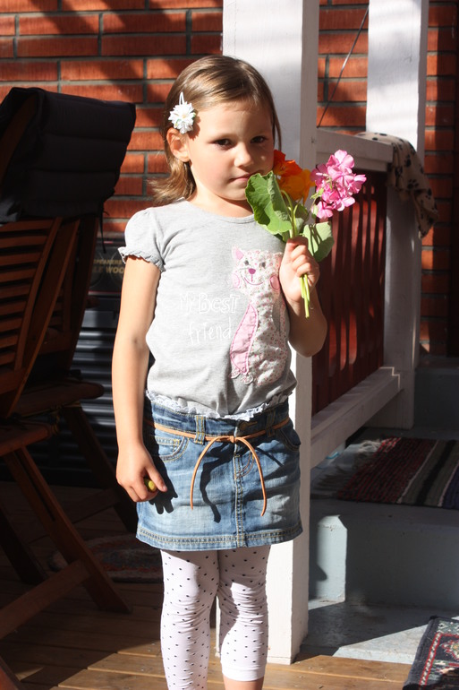 Лизуньке 5 лет;)