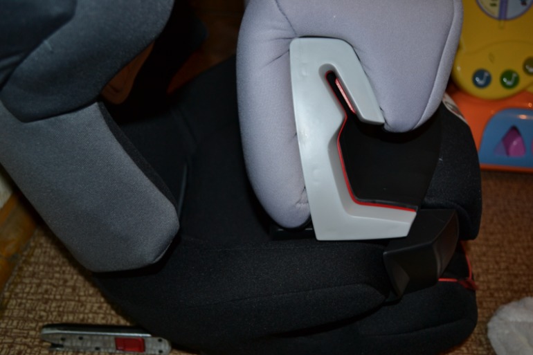 Cybex Juno-Fix.