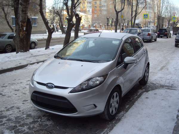 Продаю свою ласточку,1.6,120 л.с,МТ,410т.р,торг уместен !!!!