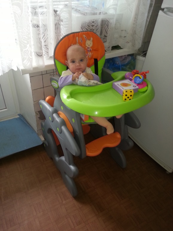 Стул для кормления