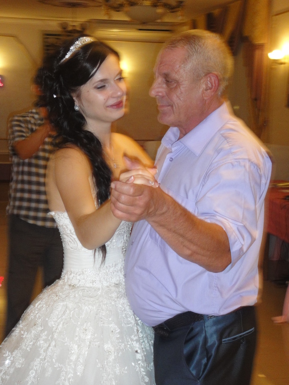 ebd35ade884a7836352e3d4170756045.jpg