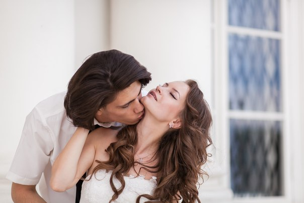 Получила еще фоточек со свадьбы, спустя больше 2-х мес мне их потихонечку отдают!