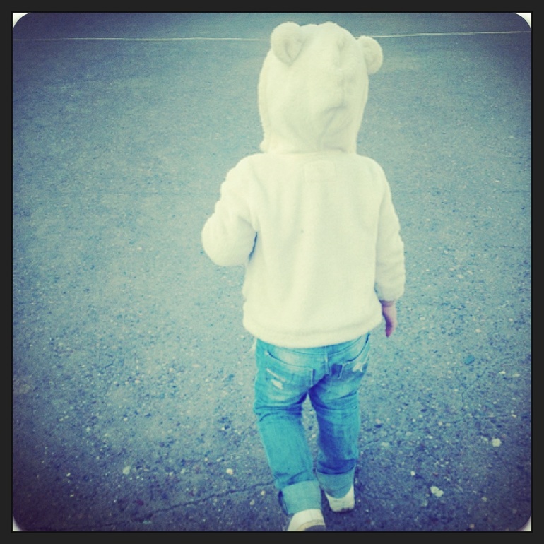 Покажемся хоть немного, а то я пропала))