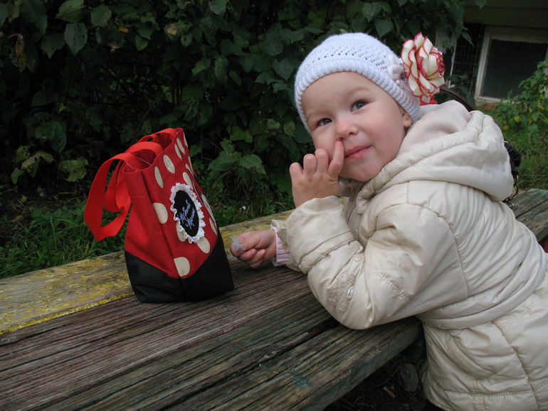 Мы с Алисонькой гуляли.