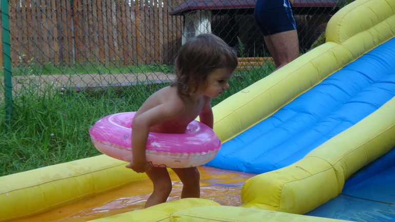64a6d05e4c54bcf7cca4cee6d68c05c9.jpg