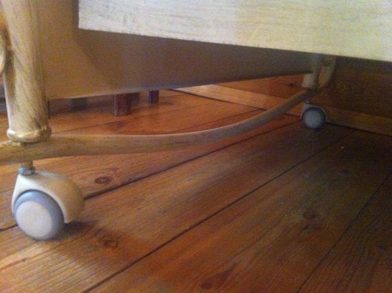 Кроватка для новорожденного с качалкой,кованая Picci (Пиччи)