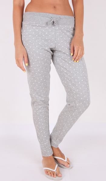 Все-таки решилась купить спортивные штаны.