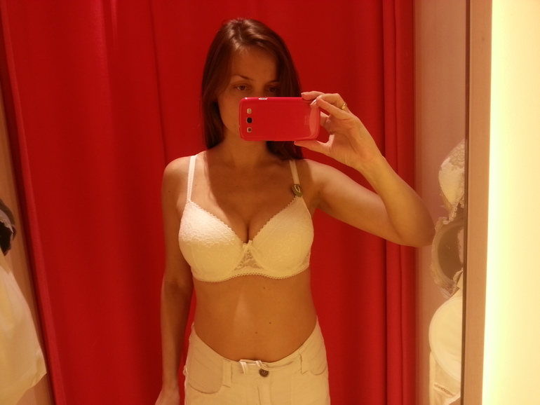 Животик начинают замечать)))