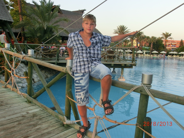 bc2a8d080202570e6804bd0be55e8677.jpg