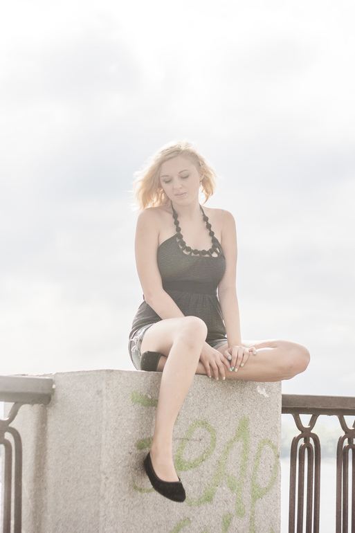 ff03918d3e63ed6d75bc4e7d55ad490f.jpg