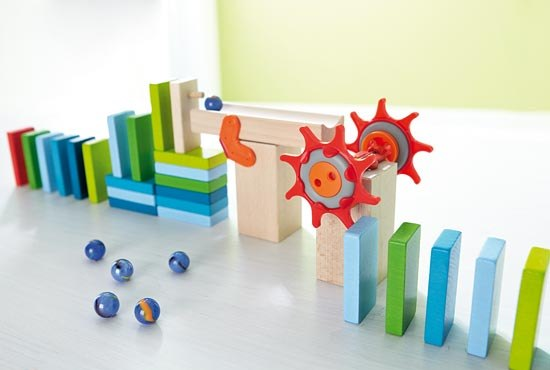 Игрушки из Европы:HABA,DJECO,JANOD,LILIPUTIENS,RUVENSBURGER,EBULOBO,MOULIN ROTY и другие)