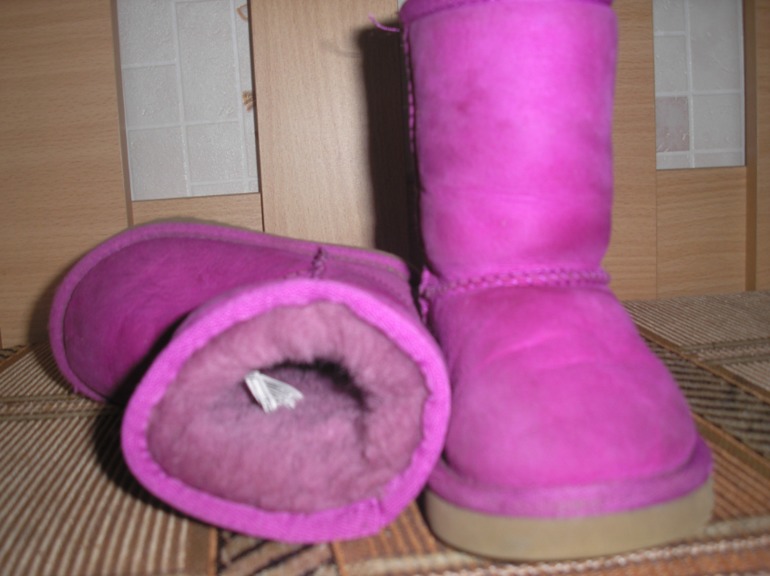 Продам зимние сапоги угги Австралия р 22-23