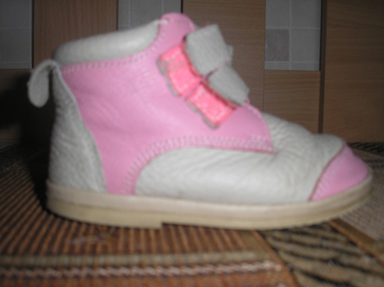 Продам ботиночки фома р. 13,5