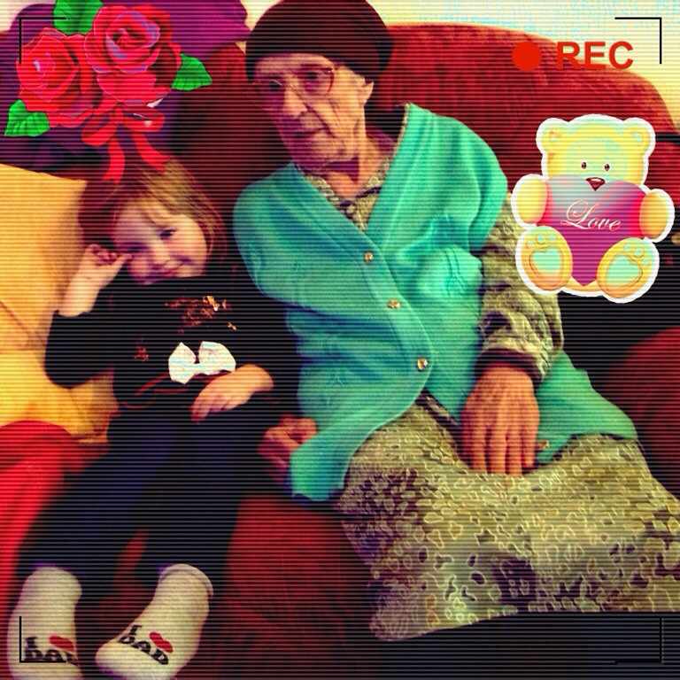 Большая ома Мира и маленькая Мирра)