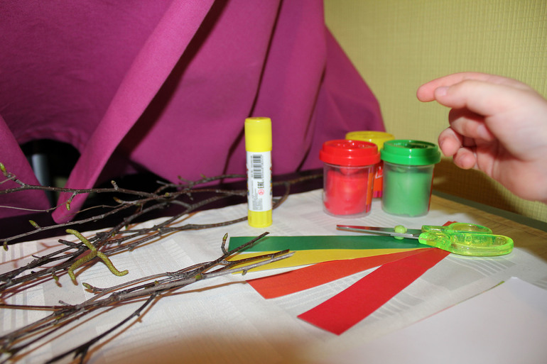 И дома листопад!