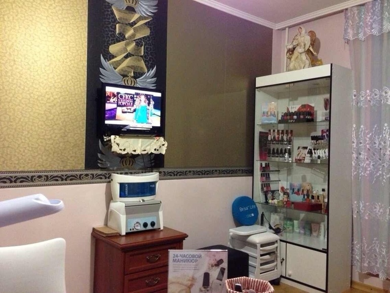 Дорогие мои,переезжаем на м.Полежаевкая,теперь мастер принимает на дому с отдельно обустроенным кабинетом!!!