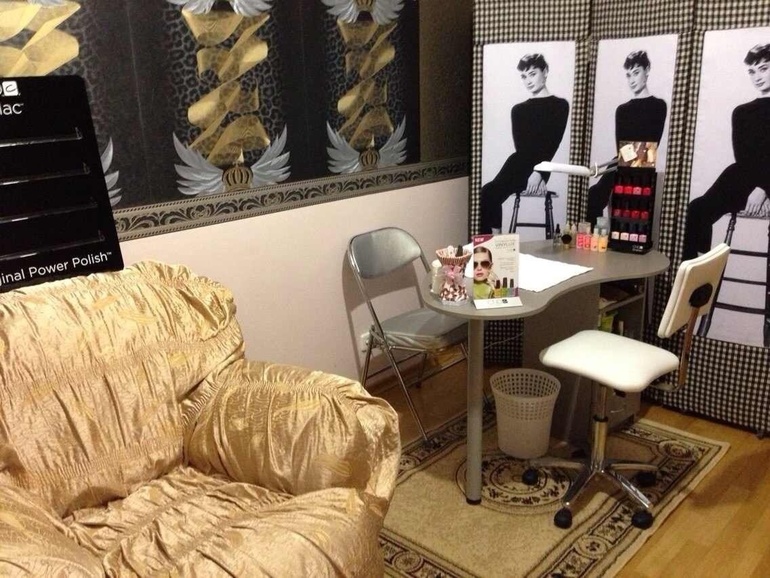 Дорогие мои,переезжаем на м.Полежаевкая,теперь мастер принимает на дому с отдельно обустроенным кабинетом!!!