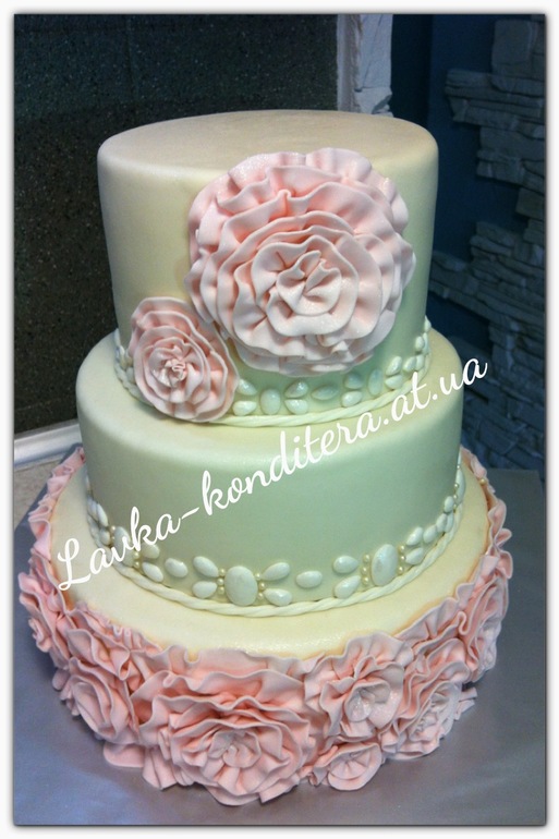 Самый волнительный свадебный торт.