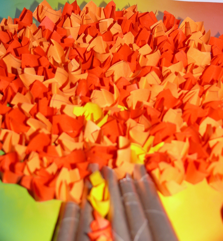 решили сделать осеннюю поделку