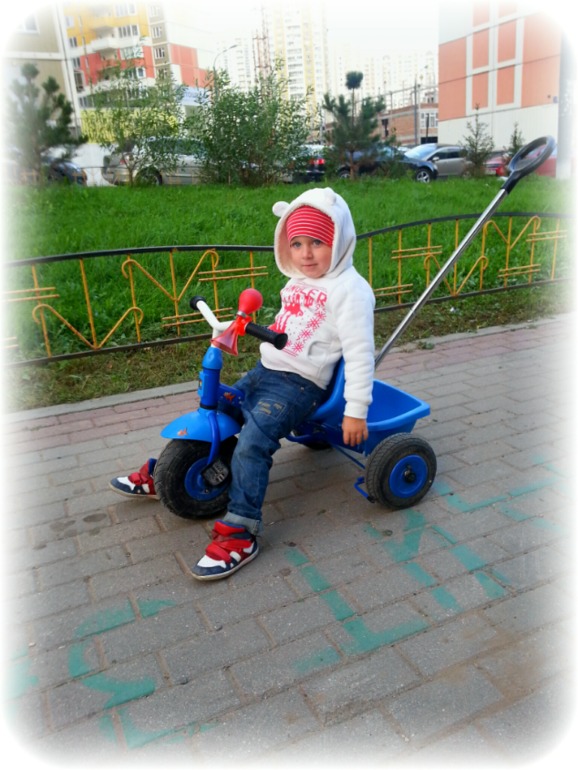 малявка едет из сада