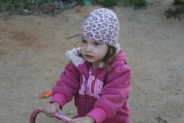 Доченька Ева(немного фото)...