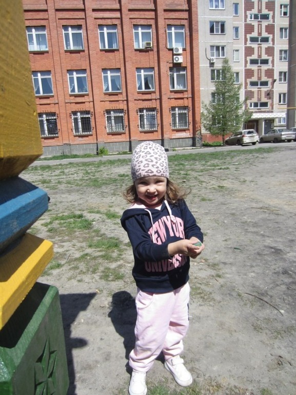 Доченька Ева(немного фото)...