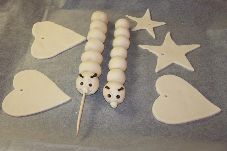 Соленое тесто. День второй. Гусеница.