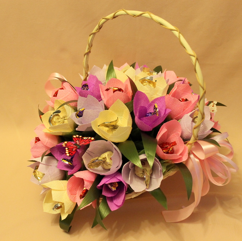 Букет из конфет оригинальный подарок на любой праздник. ( низкие цены, большой выбор)