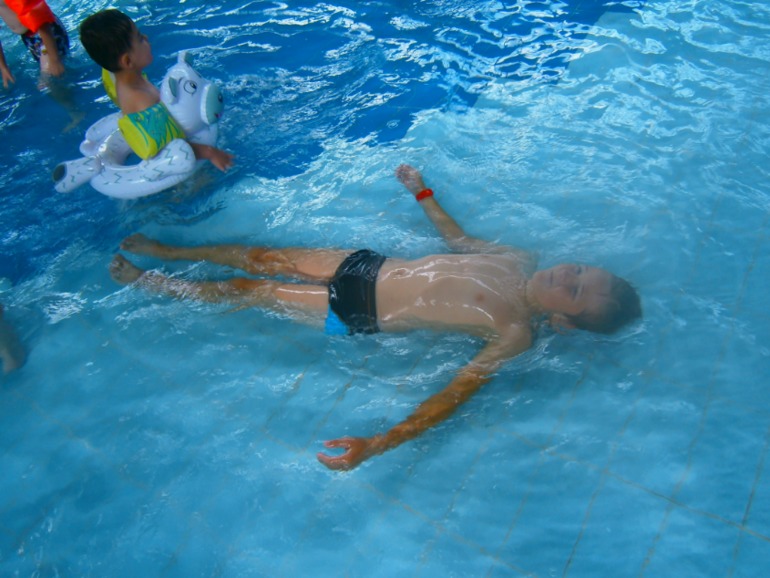 4ac7330fc7d0eb1e369eae296a69941b.jpg