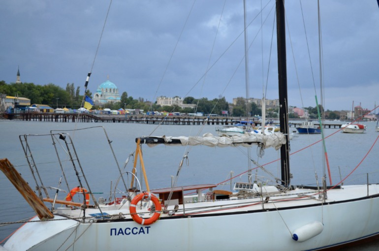 Евпатория.Набережная.На море шторм.