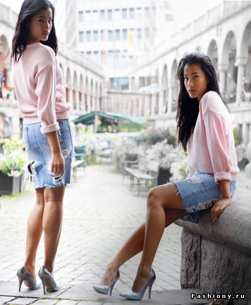 Под прицелом: Джинсовая юбка (рваная)