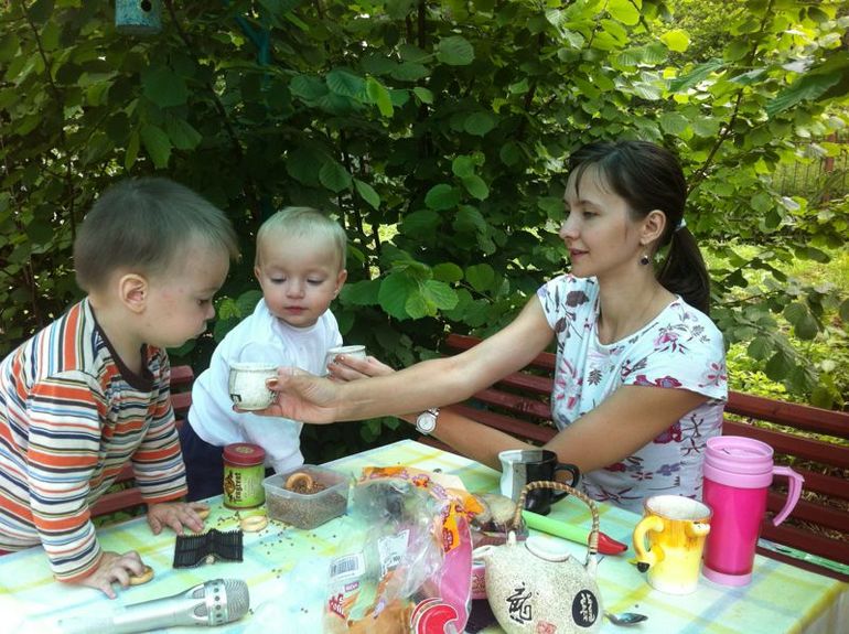 Детская любовь? Дружба? =)