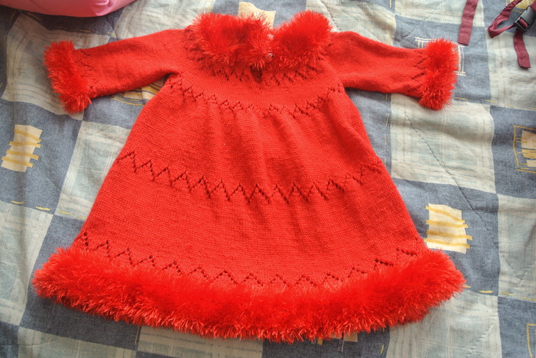 Купила Насте платье. Зацените.