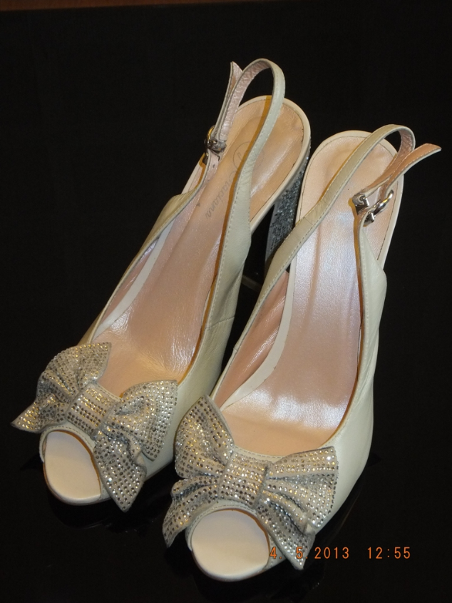 Туфли (босоножки) свадебные 38 размер