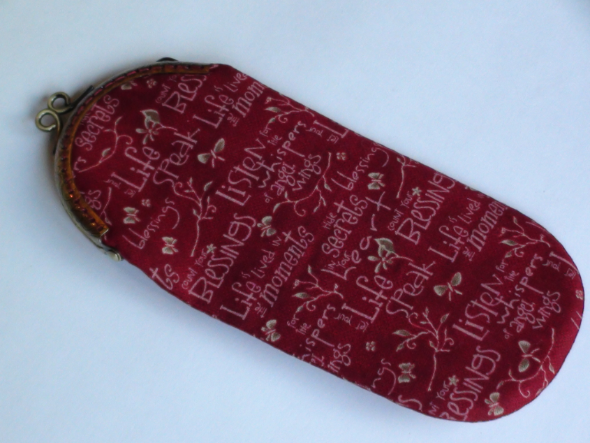 Футляры для очков