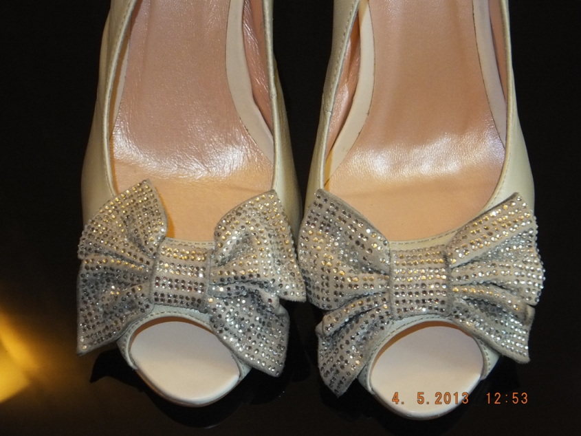 Туфли (босоножки) свадебные 38 размер