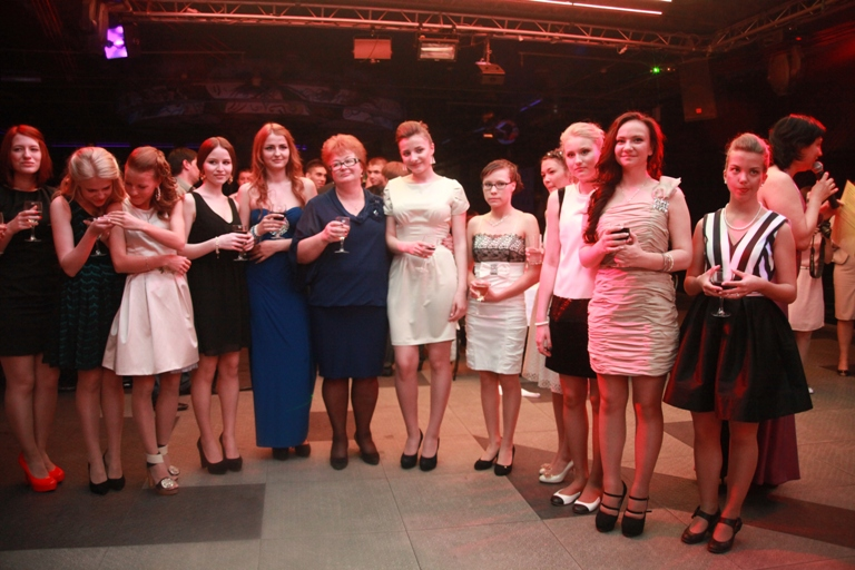 Риточкин выпуск из школы))