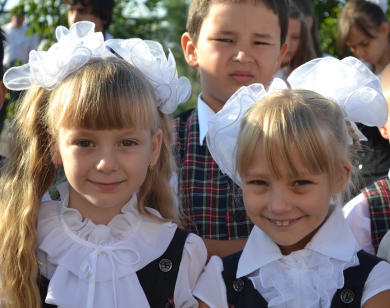 2-ое сентября: 8 лет. Второй класс. Свежий воздух.