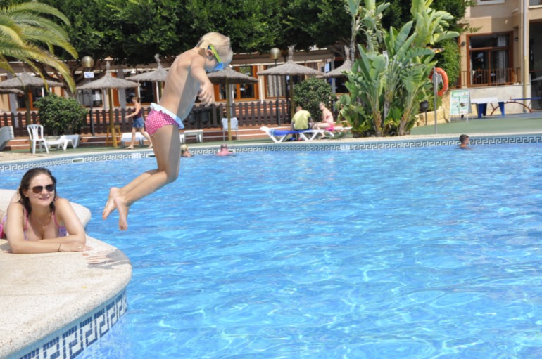 Отдых с двумя детьми - 4 года и 2.5 месяца. Испания,Коста-Бланка (фотки вразброс)