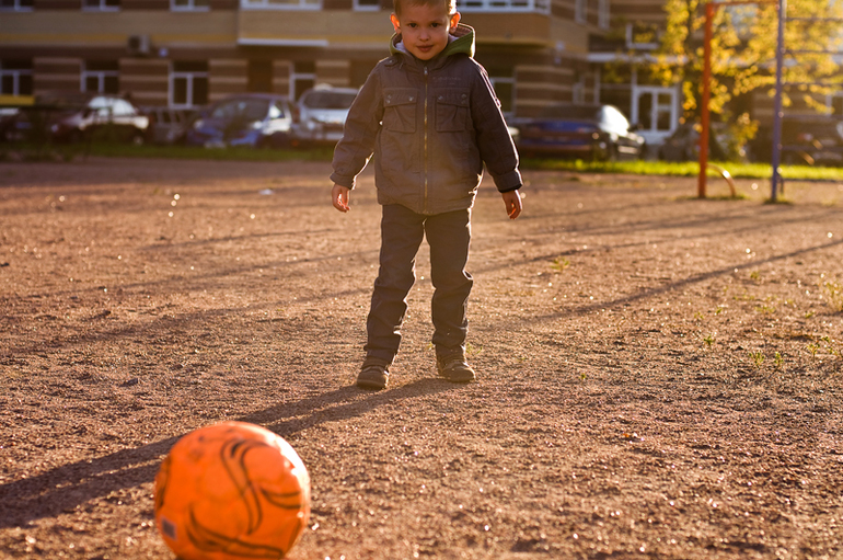 Тачки и футбол)