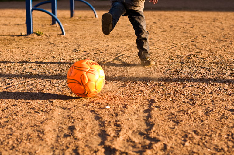 Тачки и футбол)