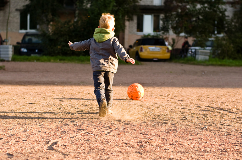 Тачки и футбол)