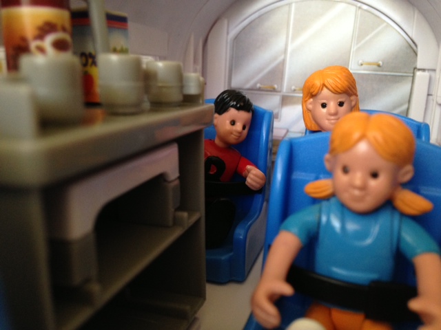 Кукольная история. В самолете.