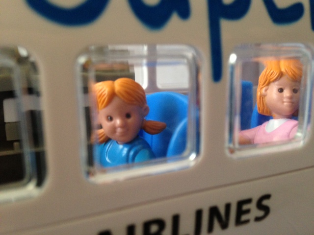 Кукольная история. В самолете.