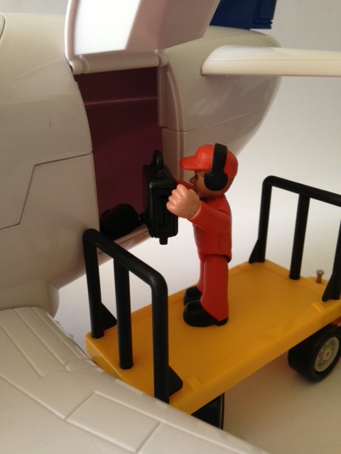 Кукольная история. В самолете.